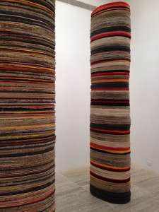 Phyllida Barlow, untitled:  column, cardboard, plywood, foam, felt, colored felt, steel pipe, 2012.
